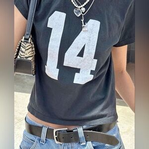 Brandy Melville Chloe 14 T-shirt